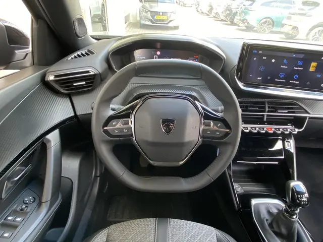 Peugeot 2008 1.2T 100pk Allure 2024 Benzine 14