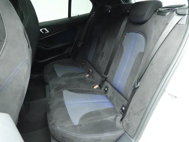 BMW 1 Serie 118i Automaat M Sport Plus 2020 Benzine 8