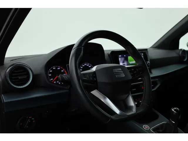 SEAT Arona 1.0 TSI Xperience 2022 Benzine 5