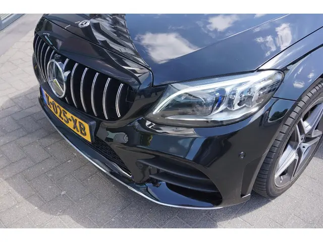 Mercedes-Benz C-Klasse Cabrio 180 AMG 2020 Benzine 6