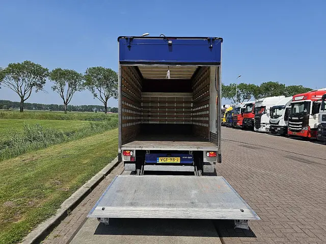 Mercedes-Benz Sprinter 516 2020 Diesel 12