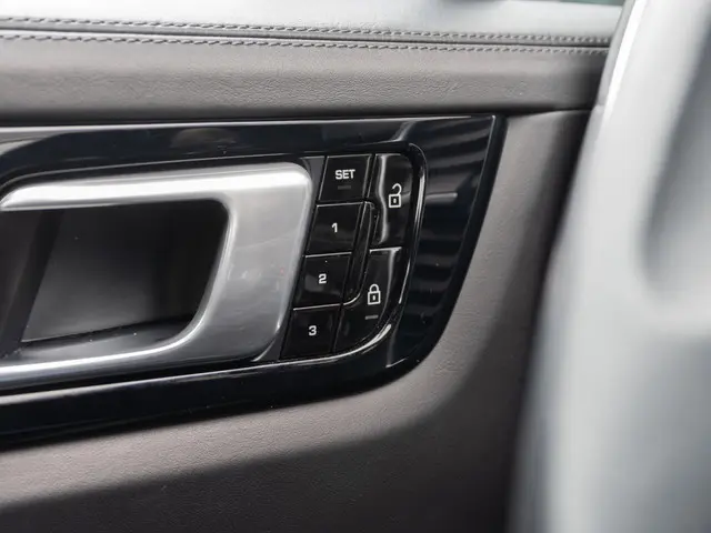 Porsche Cayenne 3.0 E-Hybrid 2021 Hybride Benzine 31