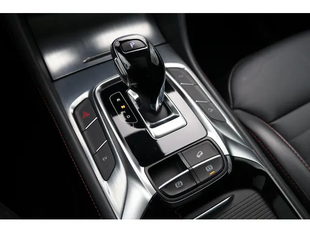 MG EHS 1.5 TGDI Luxury 2022 Hybride Benzine 28