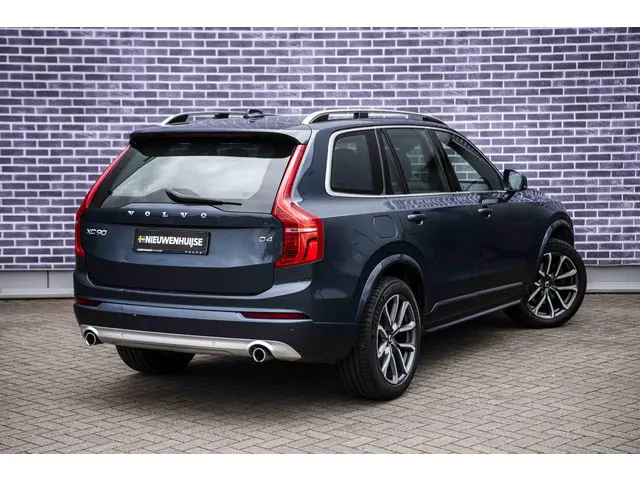 Volvo XC90 2.0 D4 90th Anniversary Edition 2018 Diesel 16