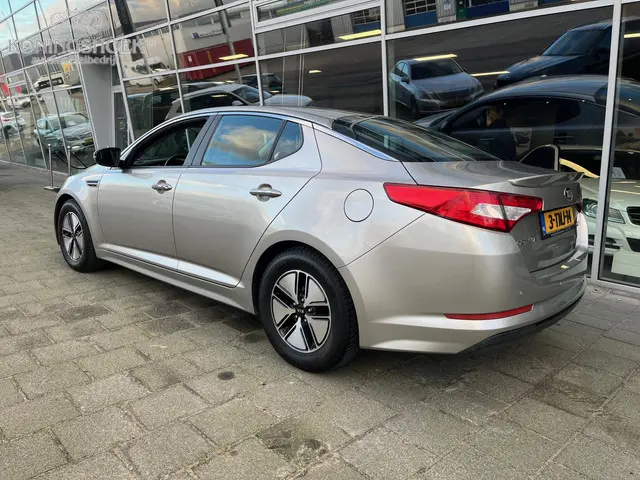 Kia Optima 2.0 CVVT Hybrid Plus Pack 2014 Hybride Benzine 6