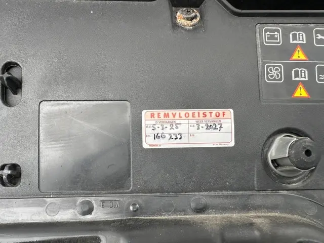 Renault Clio Estate 0.9 TCe Zen AIRCO | NAVI ! 2018 Benzine 17