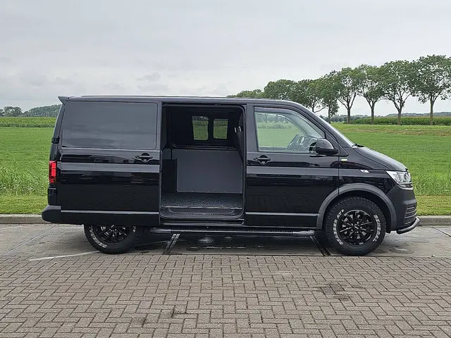 Volkswagen Transporter 2.0 TDI 2021 Diesel 13