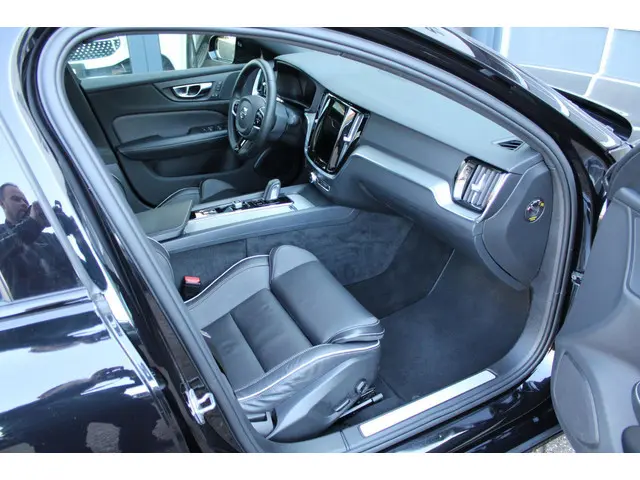 Volvo S60 2.0 B5 R-Design/pano/leer 2021 Hybride Benzine 14