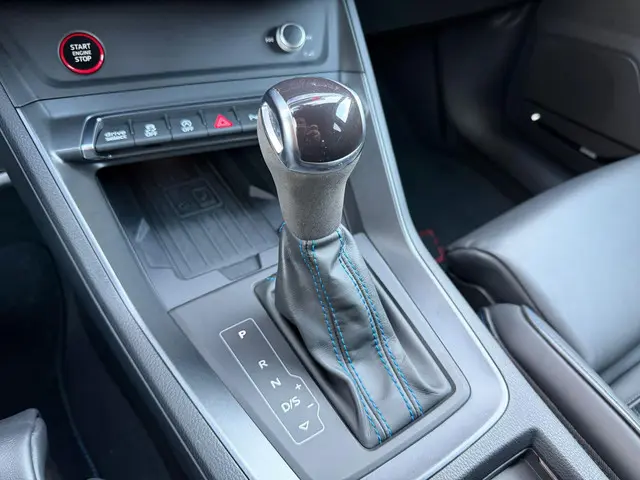 Audi RSQ3 TFSI RS / Panorama/ Full spec 2022 Benzine 23