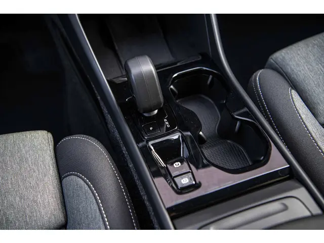 Volvo XC40 2.0 B3 Plus Black Edition 2025 Benzine 13