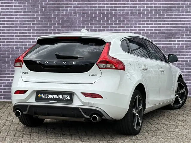 Volvo V40 1.5 T3 Polar+ Sport 2019 Benzine 3
