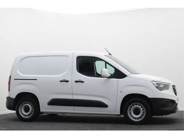 Opel Combo 1.5D L1H1 Edition 2020 Diesel 21