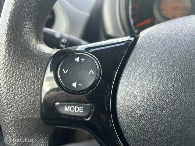 Toyota Aygo 1.0 VVT-i x-play 2021 Benzine 10