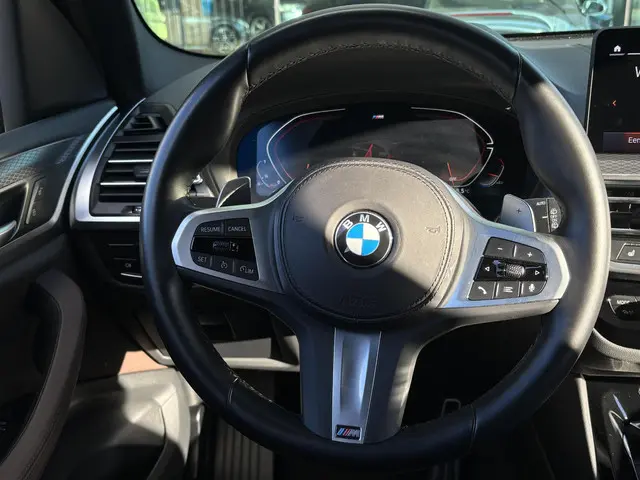 BMW X3 xDrive 20i 2024 Benzine 18