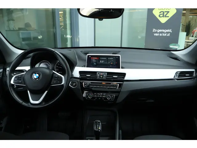 BMW X1 sDrive20i Executive Edition 2019 Benzine 13