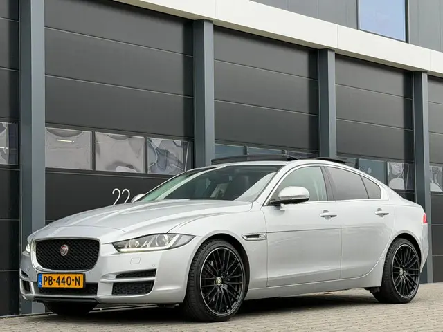 Jaguar XE 2.0 D R-Sport Dak Leer Euro-6 2017 Diesel