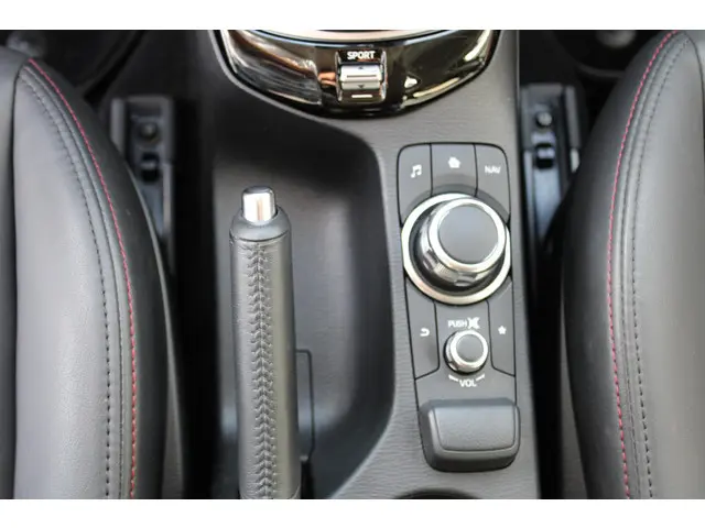 Mazda CX-3 2.0 SkyActiv-G 120 GT-M 2018 Benzine 18