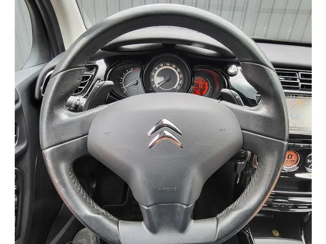Citroën C3 1.2 PureTech Exclusive 2015 Benzine 13
