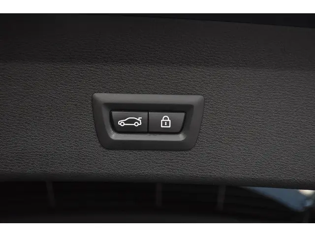 BMW X1 xDrive25i 2016 Benzine 26