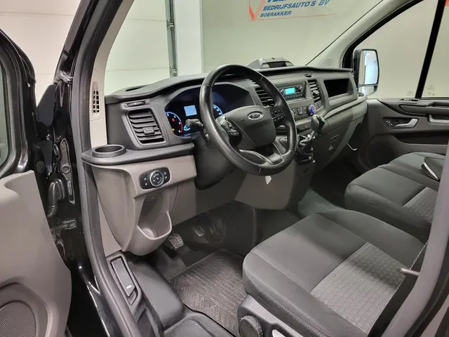 Ford Transit Custom 2.0TDCI Euro 6! 2022 Diesel 4