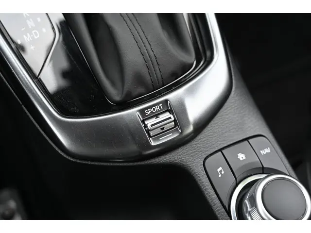 Mazda 2 SkyActiv-G 90 automaat Homura Aka 2024 Benzine 37