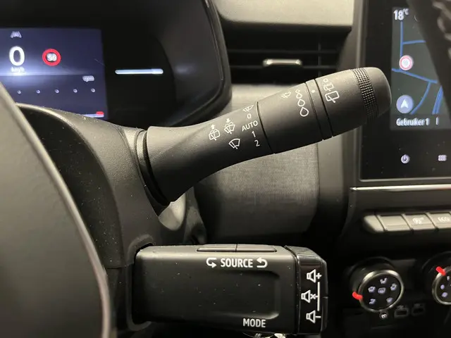 Renault Clio 1.0 TCe 90 GPF evolution 2024 Benzine 31