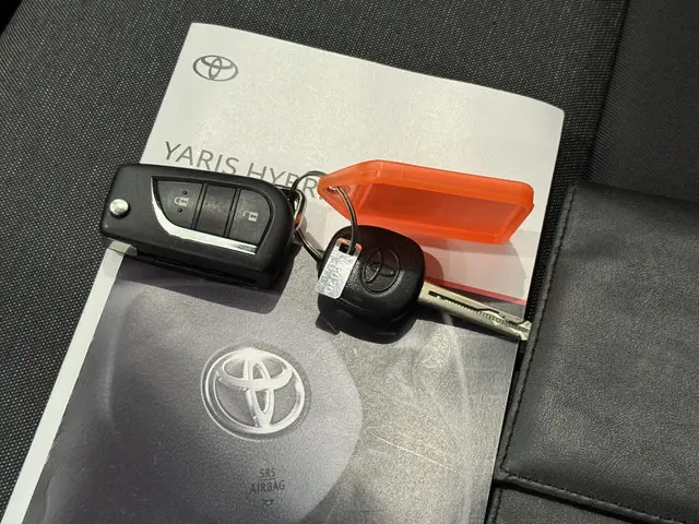 Toyota Yaris 1.5 Hybrid Active 2022 Hybride Benzine 36