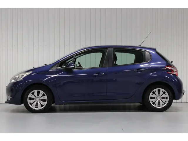 Peugeot 208 1.4 VTi Envy 2012 Benzine 10