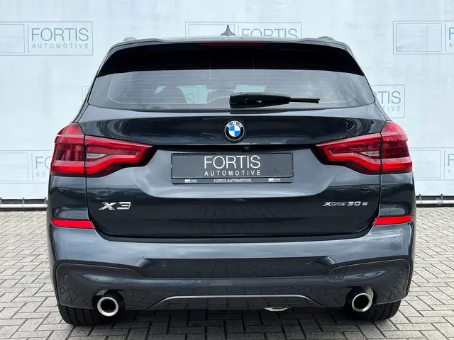 BMW X3 xDrive30e Executive 2021 Hybride Benzine 16