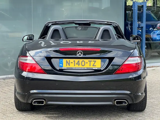 Mercedes-Benz SLK 200 AMG PANORAMADAK 2014 Benzine 9