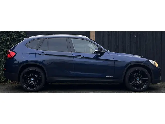 BMW X1 sDrive20i Business 2013 Benzine 6