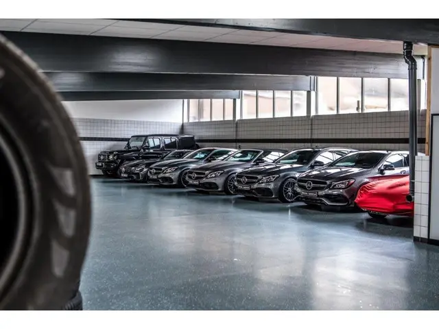 Mercedes-Benz A-Klasse 200 AMG Line 2023 Benzine 39