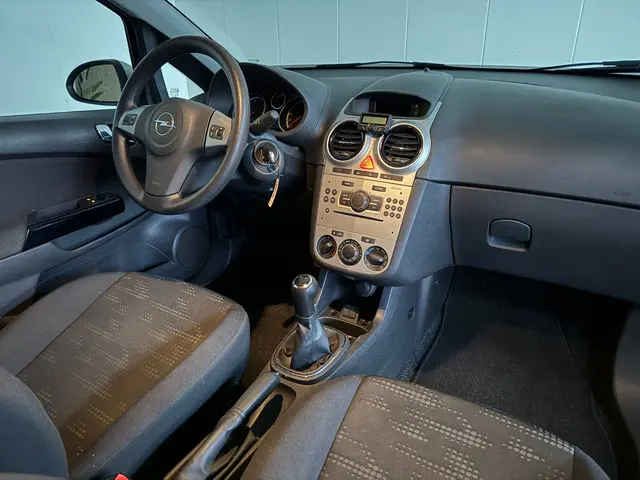 Opel Corsa 1.2-16V Cosmo Airco, LMV 2012 Benzine 3