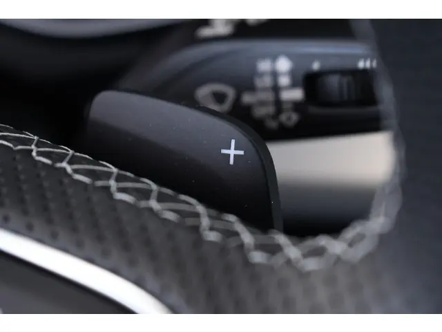 Audi Q5 50 TFSI e S-Edition 2023 Hybride Benzine 52