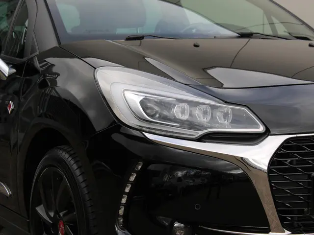 DS DS 3 1.2 PureTech Performance Line 2017 Benzine 10