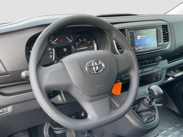 Toyota ProAce Worker 1.5 D-4D Live Long 2023 Diesel 7