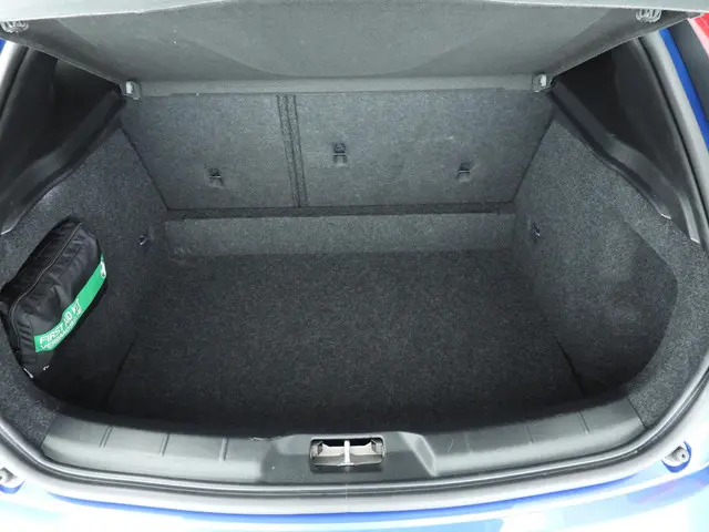 Volvo V40 1.5 T3 Polar+ Sport 2019 Benzine 10