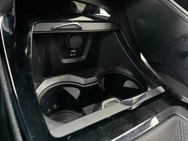 BMW X2 SDrive18i Executive 2022 Benzine 21