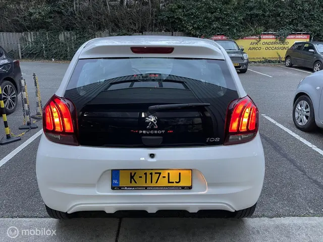 Peugeot 108 1.0 e-VTi Active 2021 Benzine 3