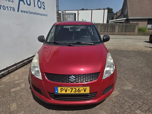 Suzuki Swift 1.2 Base 2012 Benzine 22