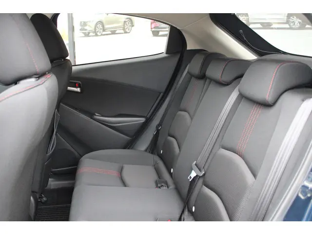 Mazda 2 1.5 SkyActiv-G 90 Homura 2024 Benzine 25