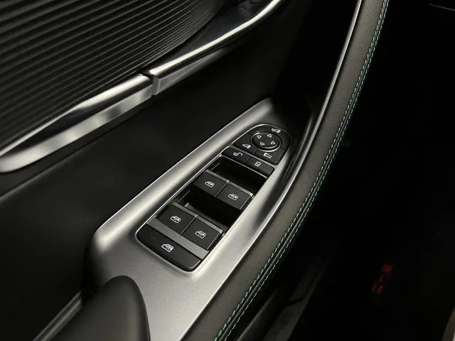 BYD SEAL U 1.5 DM-i FWD Boost 2025 Hybride Benzine 31