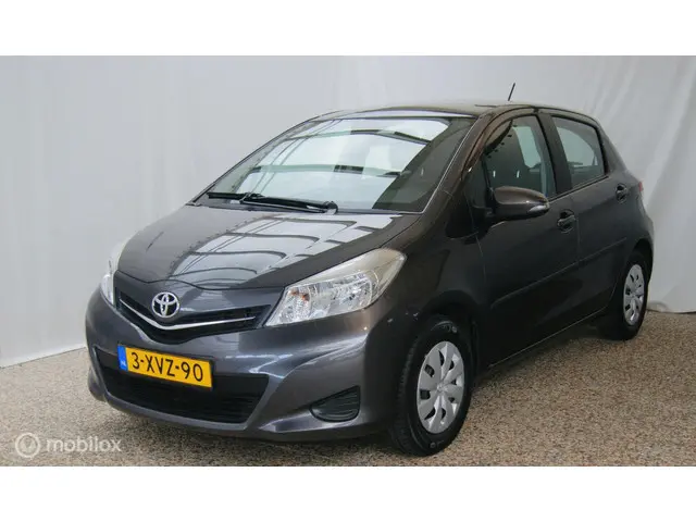 Toyota Yaris 1.0 VVT-i Now Top 5 editie 2014 Benzine