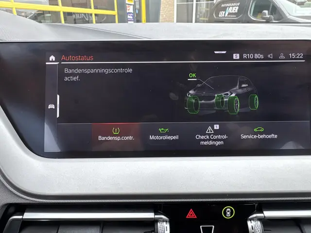 BMW 1 Serie 118i Executive Edition 2021 Benzine 15