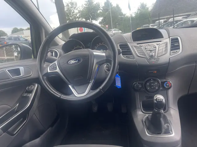 Ford Fiesta 1.25 2015 Benzine 10