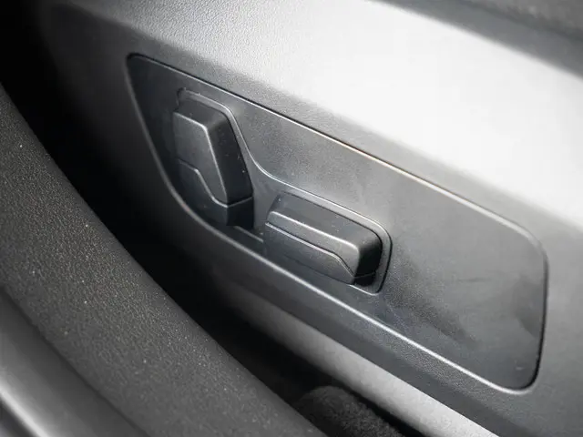 BMW 1 Serie 120 2025 Benzine 20