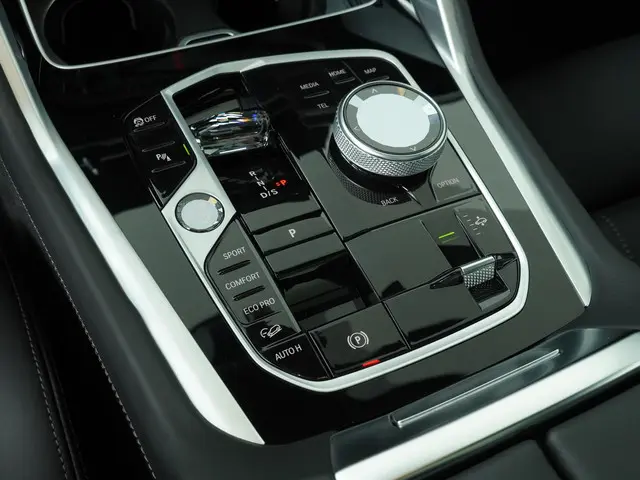 BMW X6 xDrive40i 2024 Benzine 22