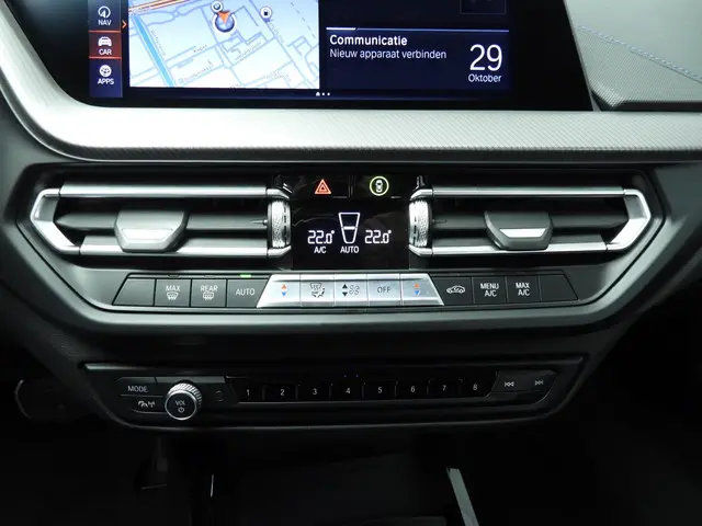 BMW 1 Serie 5-deurs 118i 2021 Benzine 14