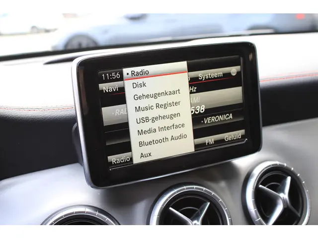 Mercedes-Benz CLA 200 AMG 2014 Benzine 9