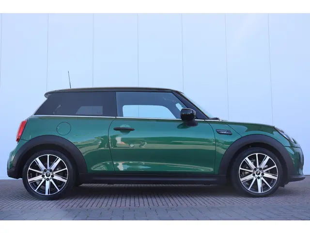 MINI Cooper Mini 1.5 Classic 2022 Benzine 4